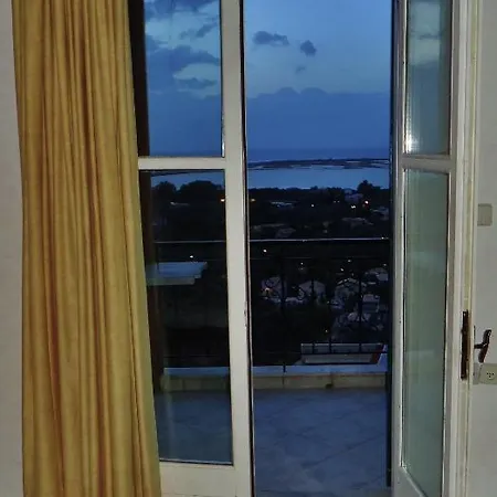 Lefkothea Apartment *