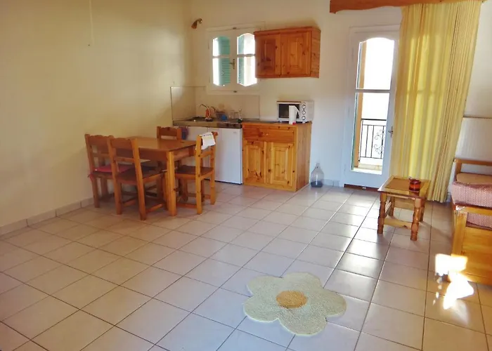 Lefkothea * Frínion